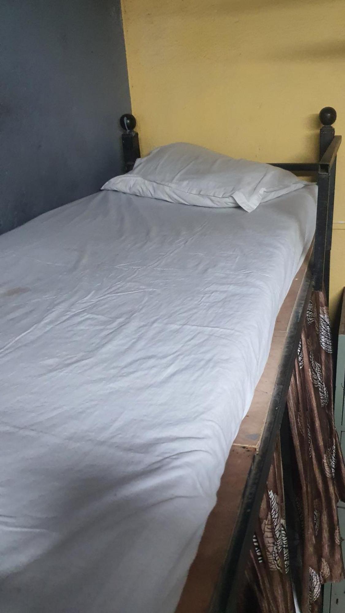 Bapuji Dormitory Hostel مومباي المظهر الخارجي الصورة