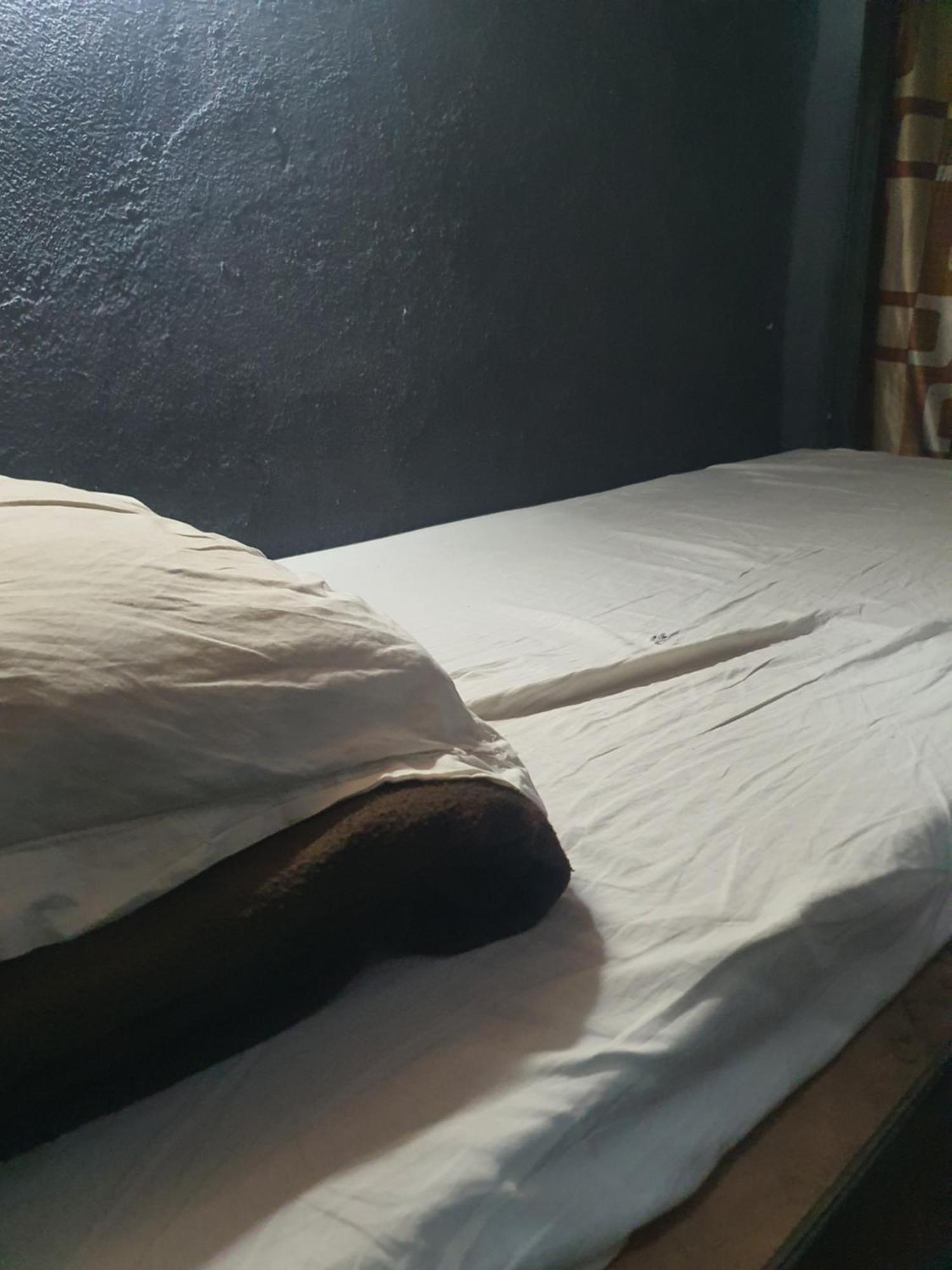 Bapuji Dormitory Hostel مومباي المظهر الخارجي الصورة